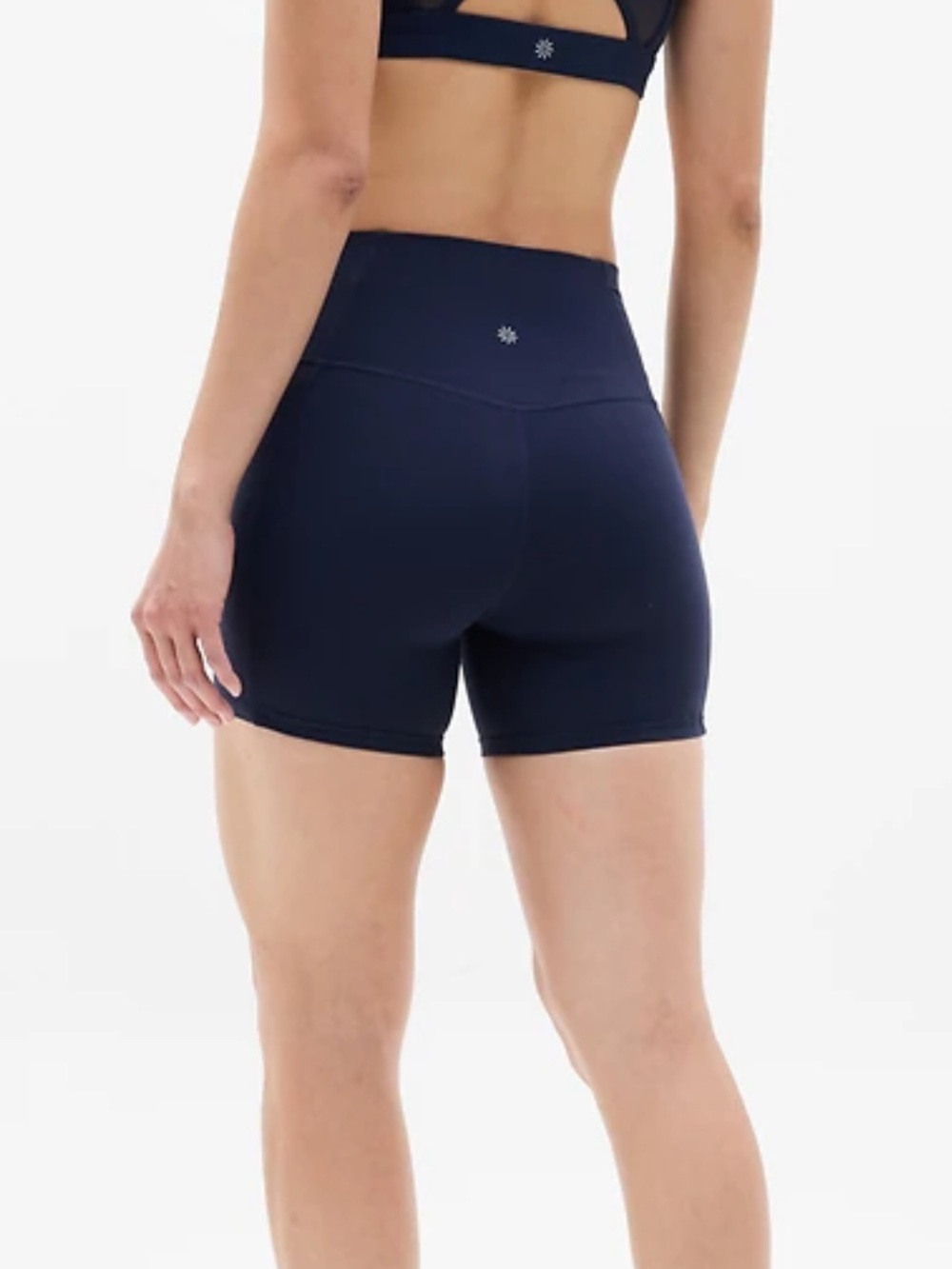 athleta salutation stash shorts